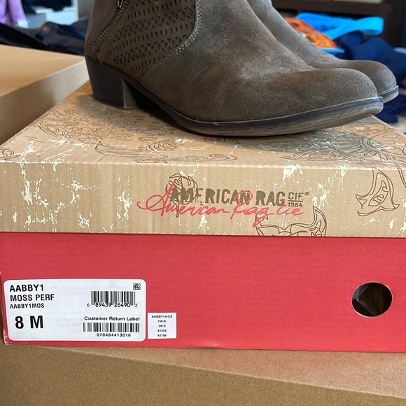 American Rag booties - Picture 2 of 8